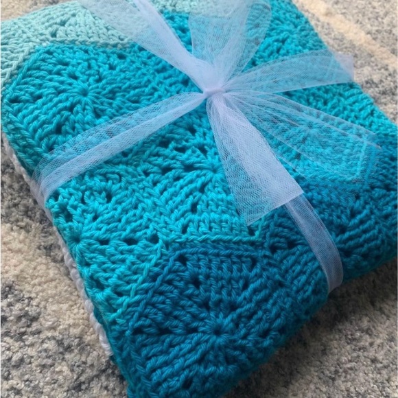 Handcrafted Beach Baby Blanket - Picture 6 of 6